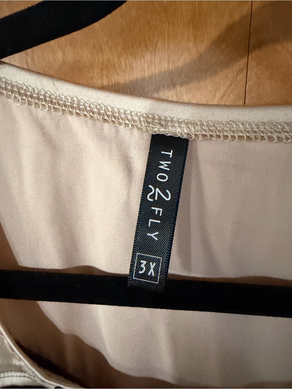 Two 2 Fly Tank Tops 3X - Picture 11 of 16